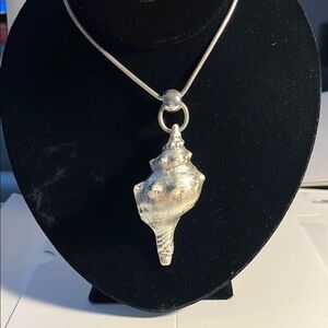 NWOT Silver Conch Shell Pendant Necklace on 28” Snake Chain w/2.5” Extender